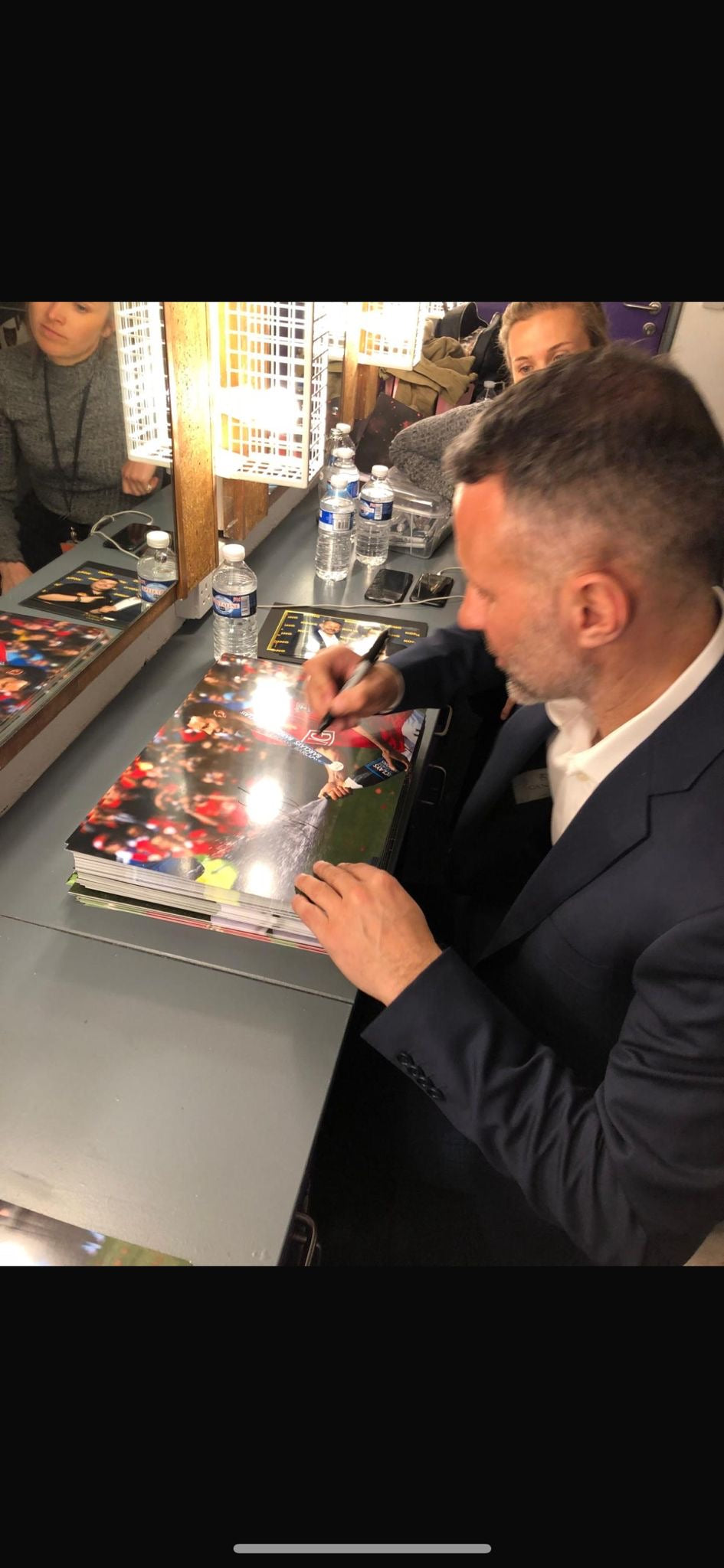 Ryan Giggs hand signed Manchester United Poster